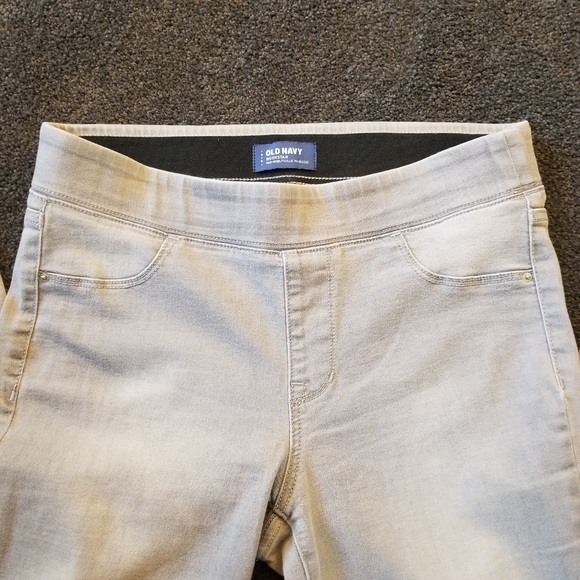 Old Navy Rockstar Mid Rise Gray Pull On Skinny Jeans - Picture 5 of 9